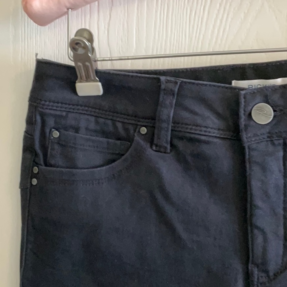 Mid Rise Jegging- black